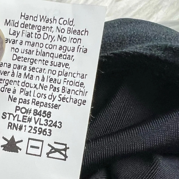 BEYOND YOGA Velvet Motion High Waisted Midi Legging Black Activewear Women’s XS - Picture 8 of 12